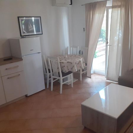 Apartmani Miletic Jelsa  Eksteriør billede