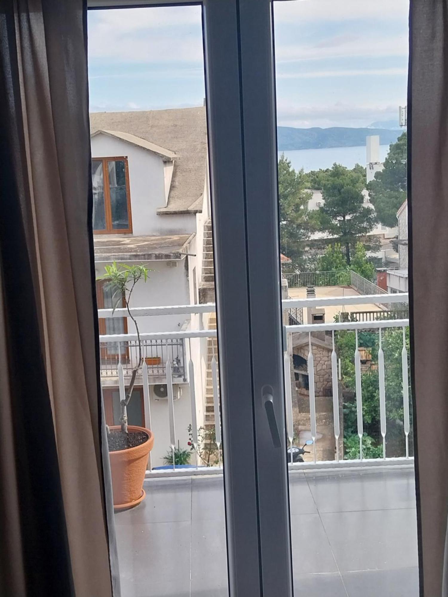 Apartmani Miletic Jelsa  Eksteriør billede