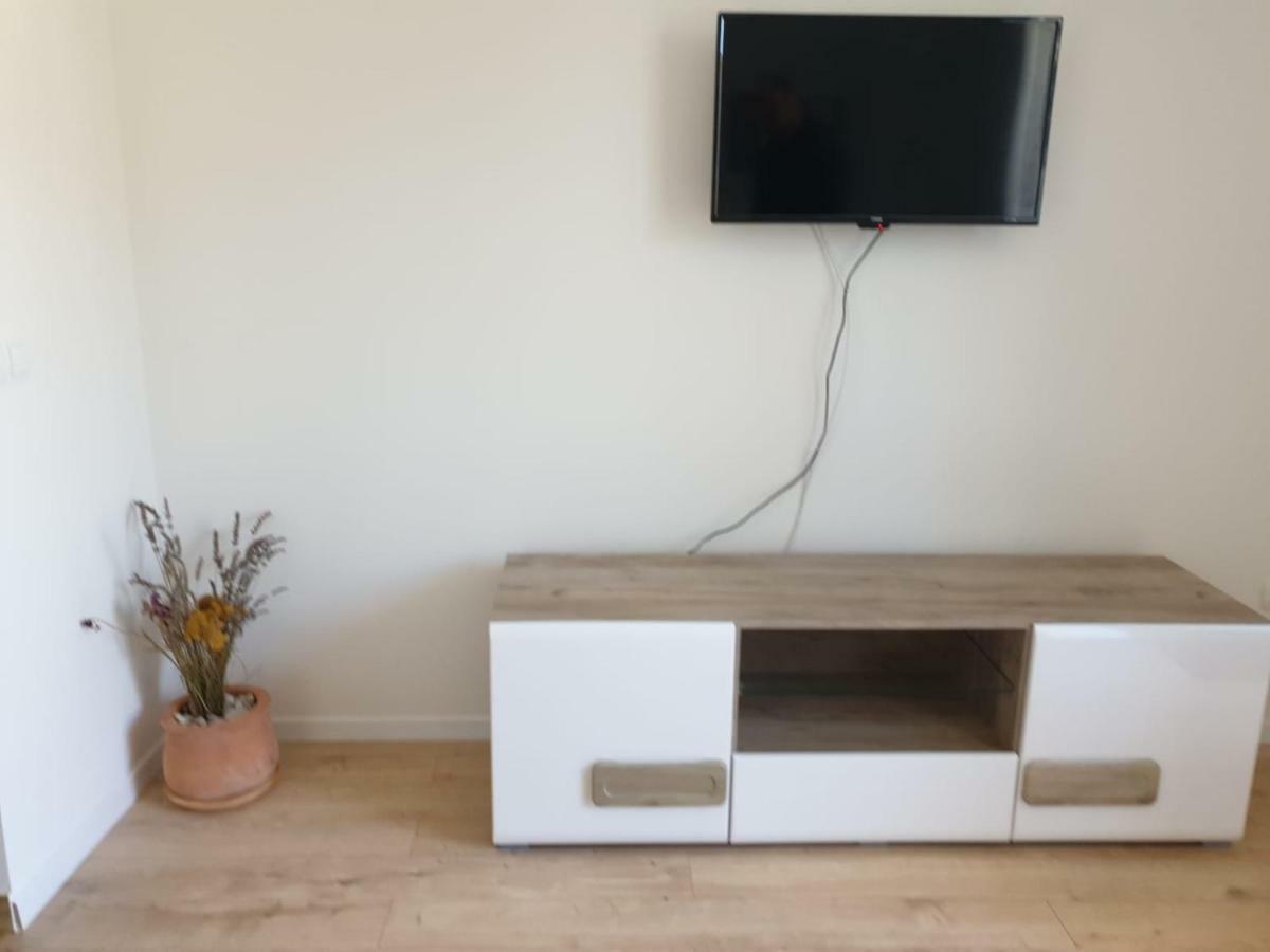 Apartmani Miletic Jelsa  Eksteriør billede